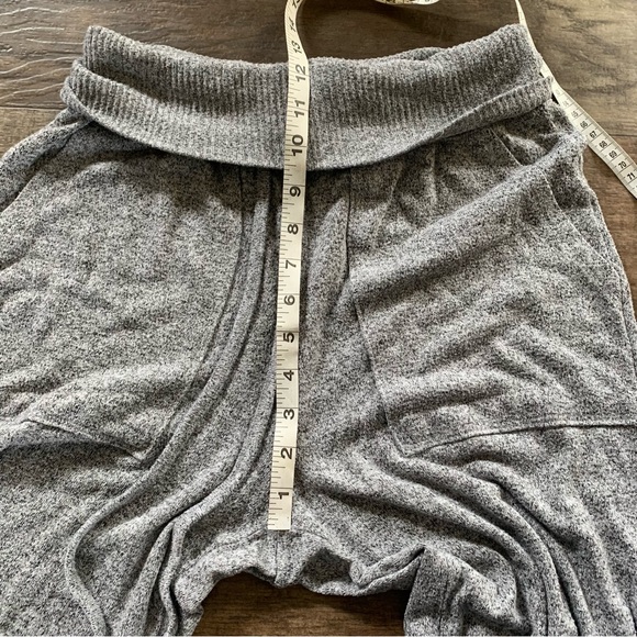 Aerie roll down gray  high waist joggers - Picture 8 of 8